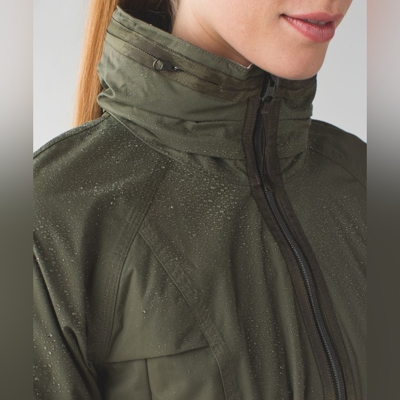 Lululemon Fo Drizzle Jacket Fatigue Green Size 6 - Picture 5 of 16
